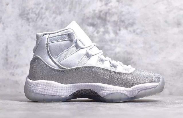 Air Jordan 11 ＂ Metallic Silver ＂ 满天星运动鞋