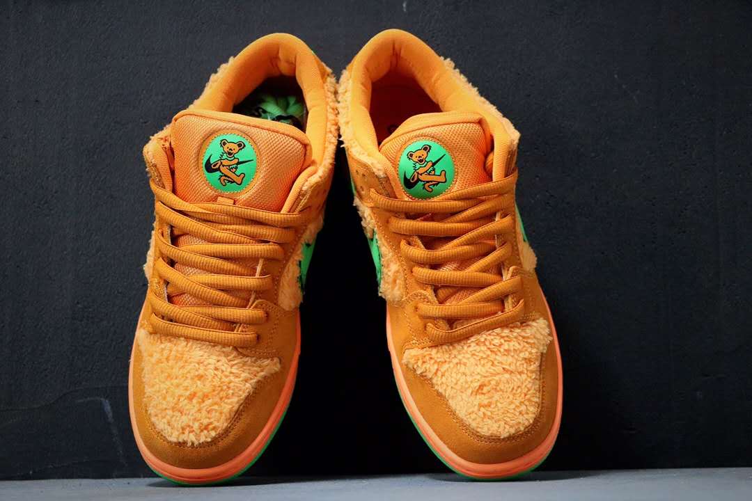小熊 “熊毛”NIKE SB DUNK LOW PRO QS CJ5378-800